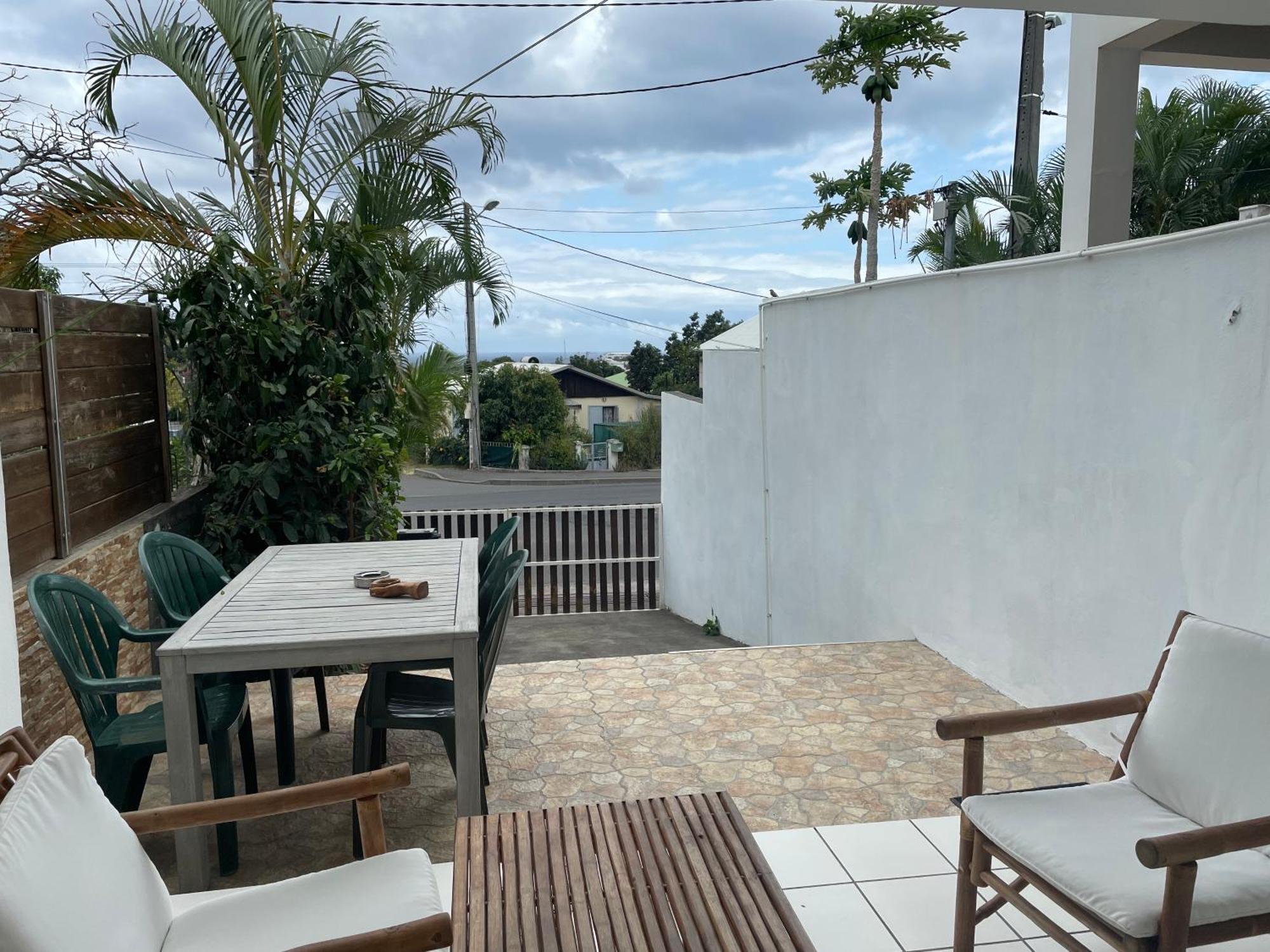 Studio 40M2 Saint Gilles Les Bains Buitenkant foto
